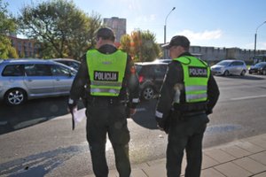 Mama piktinasi vaikų patekimu į progimnaziją: panašios problemos – daugelyje mokyklų