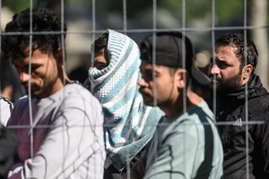 Migrantų stovyklose iki spalio pradės dirbti penkios socialinės pagalbos komandos