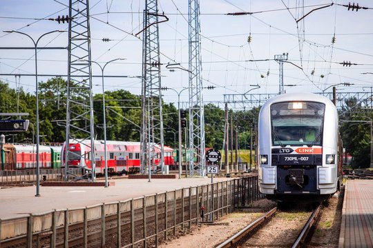 Svarbi žinia keliaujantiems traukiniais: pasakė, ar reikės galimybių paso