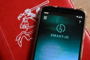 Šiauliuose toliau siautėja „Smart ID“ programėlę išnaudojantys sukčiai 