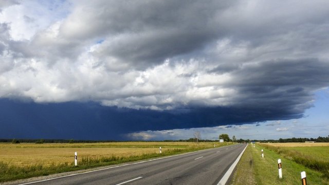 Sinoptikai apie savaitgalio orus: laukia permainos