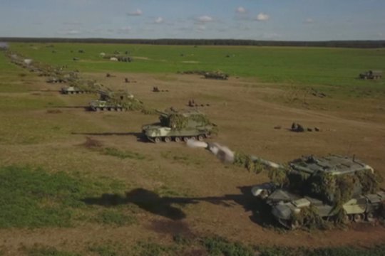 Prasidėjo „Zapad 2021“ karinės pratybos: prasitarė, kad tai tam tikras signalas Vakarams