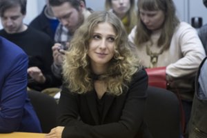 Rusijoje dėl protesto prieš A. Navalno areštą nuteista „Pussy Riot“ narė