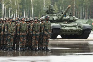 Rusija ir Baltarusija pradeda praktinį karinių pratybų „Zapad 2021“ etapą