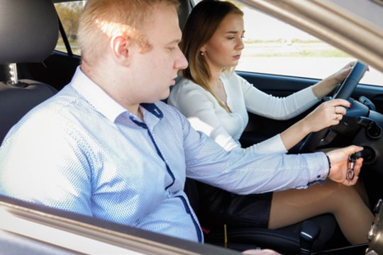 Pas meilužę sprukęs vyras sulaukė skaudaus likimo smūgio – visą gyvenimą maldavo žmonos atleidimo