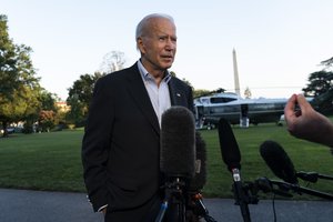 J. Bidenas prieš Rugsėjo 11-osios atakų metines ragina amerikiečius demonstruoti vienybę