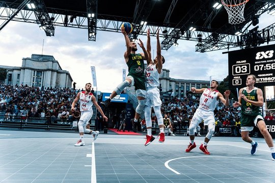 Lietuvos 3x3 krepšinio rinktinė iš Europos taurės grįžta su sidabro medaliais