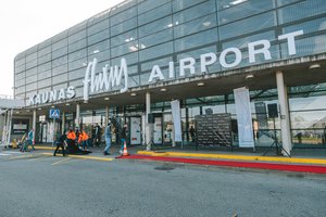Žaismingas akibrokštas: Kauno oro uostas tapo „Fluxus“ oro uostu