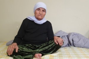 Iš Irako atvykusios senolės istorija sukrečia: tenori prieš mirtį pamatyti vaikus