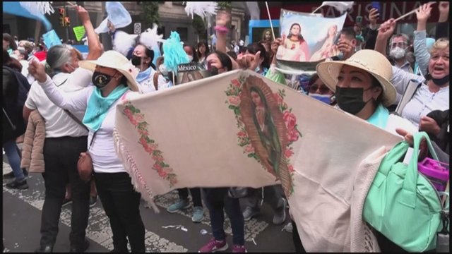 Šimtai žmonių ir religinių grupių išėjo į gatves Meksikoje: nepritaria abortų dekriminalizacijai