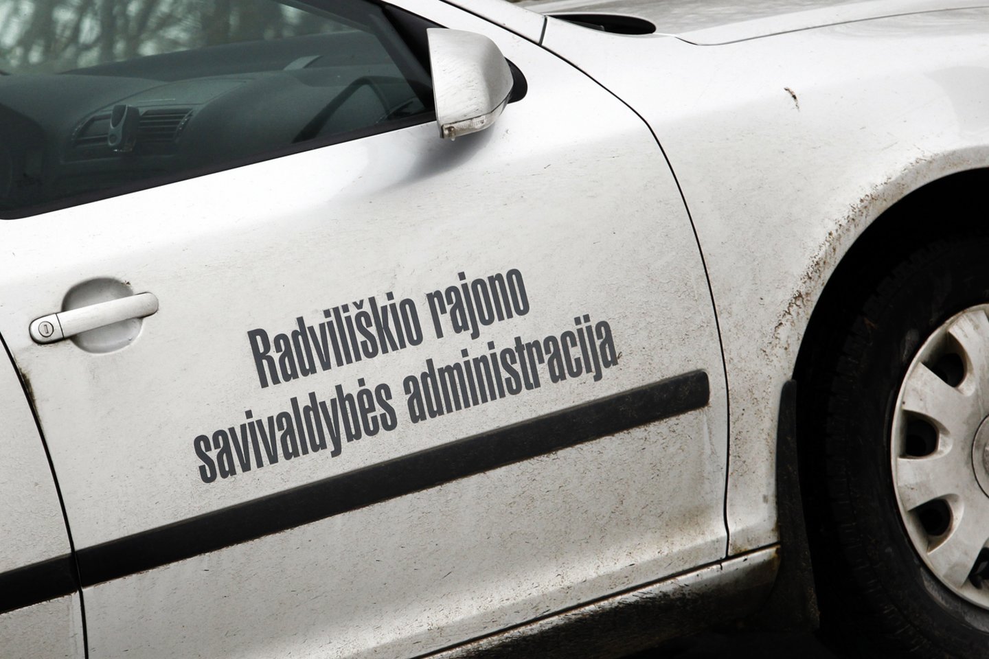 Žemės mokestį neseniai sumažinti nusprendusioje Radviliškio rajono taryboje dirba ir stambiųjų ūkininkų.<br>V.Balkūno nuotr.