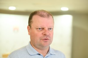 S. Skvernelio frakcija siūlo suburti laikiną kontrolės komisiją COVID-19 valdymui