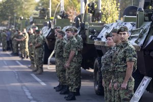 Serbų vienybės diena kursto nerimą Balkanuose