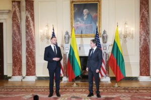 G. Landsbergis sako su A. Blinkenu aptaręs priemones atremti Kinijos spaudimui