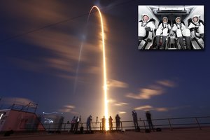 „SpaceX“ surengė pirmą civilių įgulos skrydį į Žemės orbitą