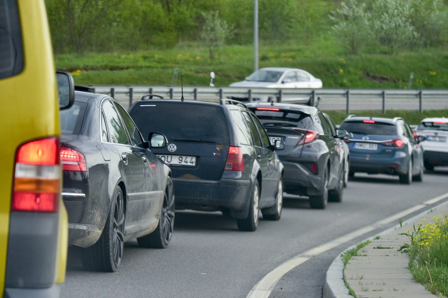 Pirmą kartą Lietuvoje įregistruotų naudotų automobilių vidutinis amžius siekė 11,1 metų.<br>V.Ščiavinsko nuotr.