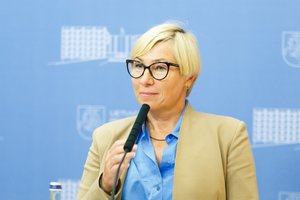 J. Šiugždinienė: vaikams mokyklose testuotis leidžiantys tėvai padeda stabdyti viruso plitimą