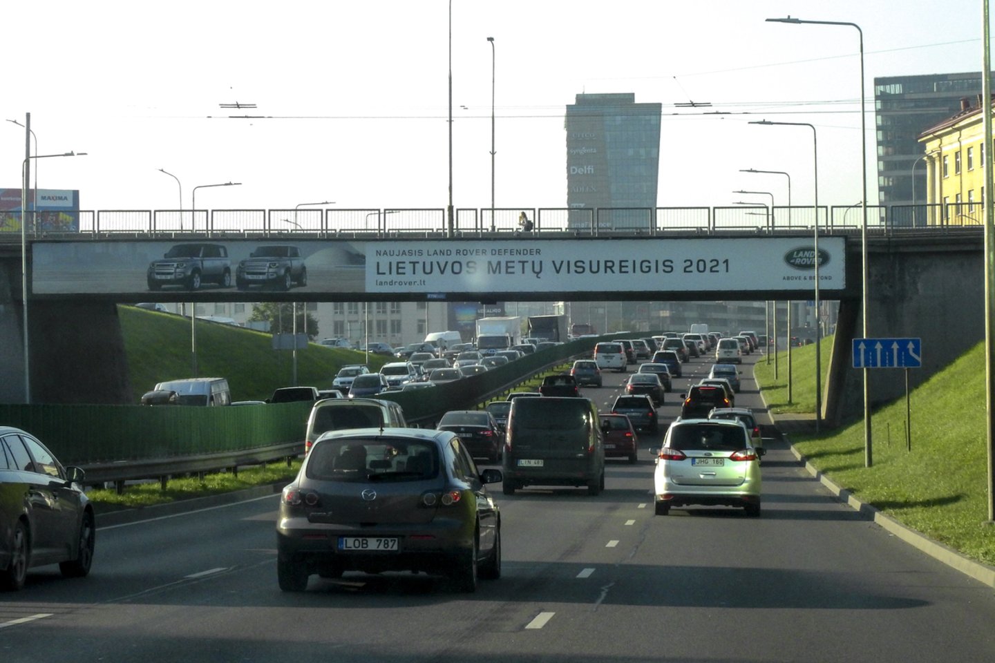 Du mėnesius realiomis eismo sąlygomis oro taršą matavę nuotoliniai matuokliai nustatė, kad Vilniaus orą labiausiai teršia dyzelinu varomos transporto priemonės.<br>V.Ščiavinsko nuotr.