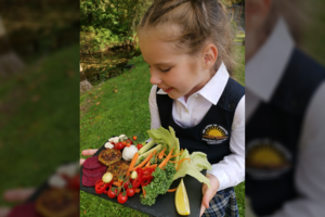 Pirmokė iš Švėkšnos renkasi sveikuoliškus kotletukus: gardu, spalvinga ir daug vitaminų