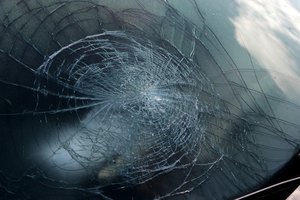 Rusijos Kalugos srityje susidūrus autobusui ir sunkvežimiui žuvo trys žmonės