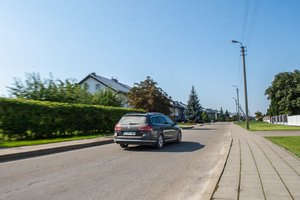 Ramiai gyvenę miestiečiai susidūrė su problema: gatvė virto tranzitine, bijo eismo nelaimės