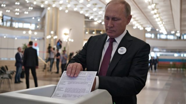Po beprecedenčio masto represijų – rusai pradeda balsuoti parlamento rinkimuose