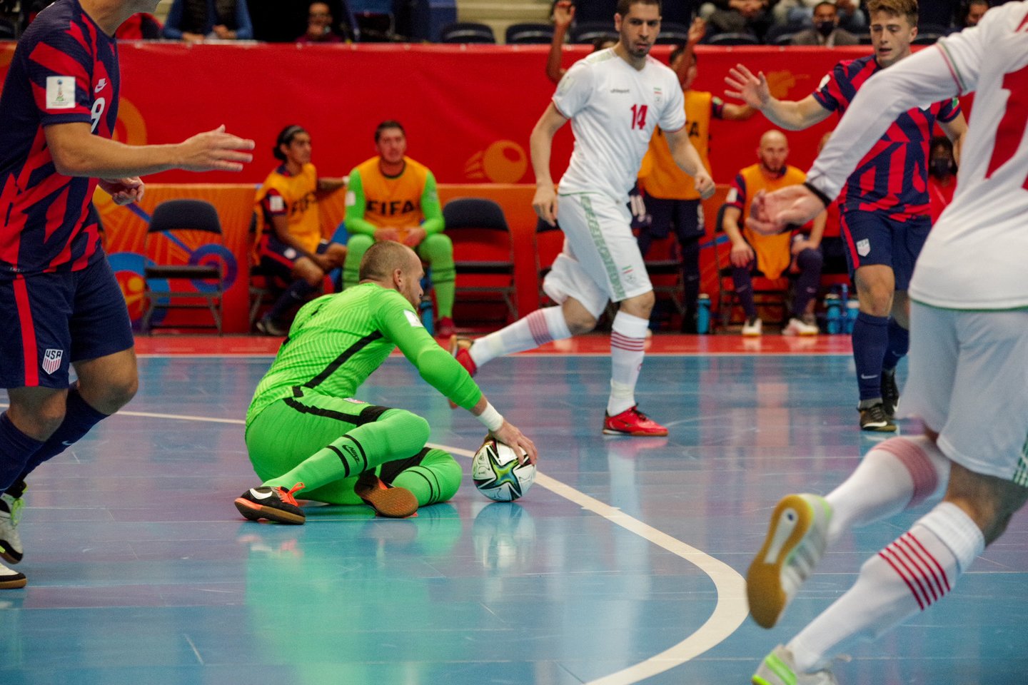  JAV - Iranas futsal rungtynės.<br> V. Ščiavinsko nuotr.