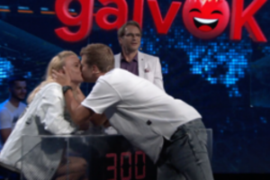 Aktorę Godą Petkutę laidoje apipylė bučiniais: „Noriu padėkoti prieš visą Lietuvą“