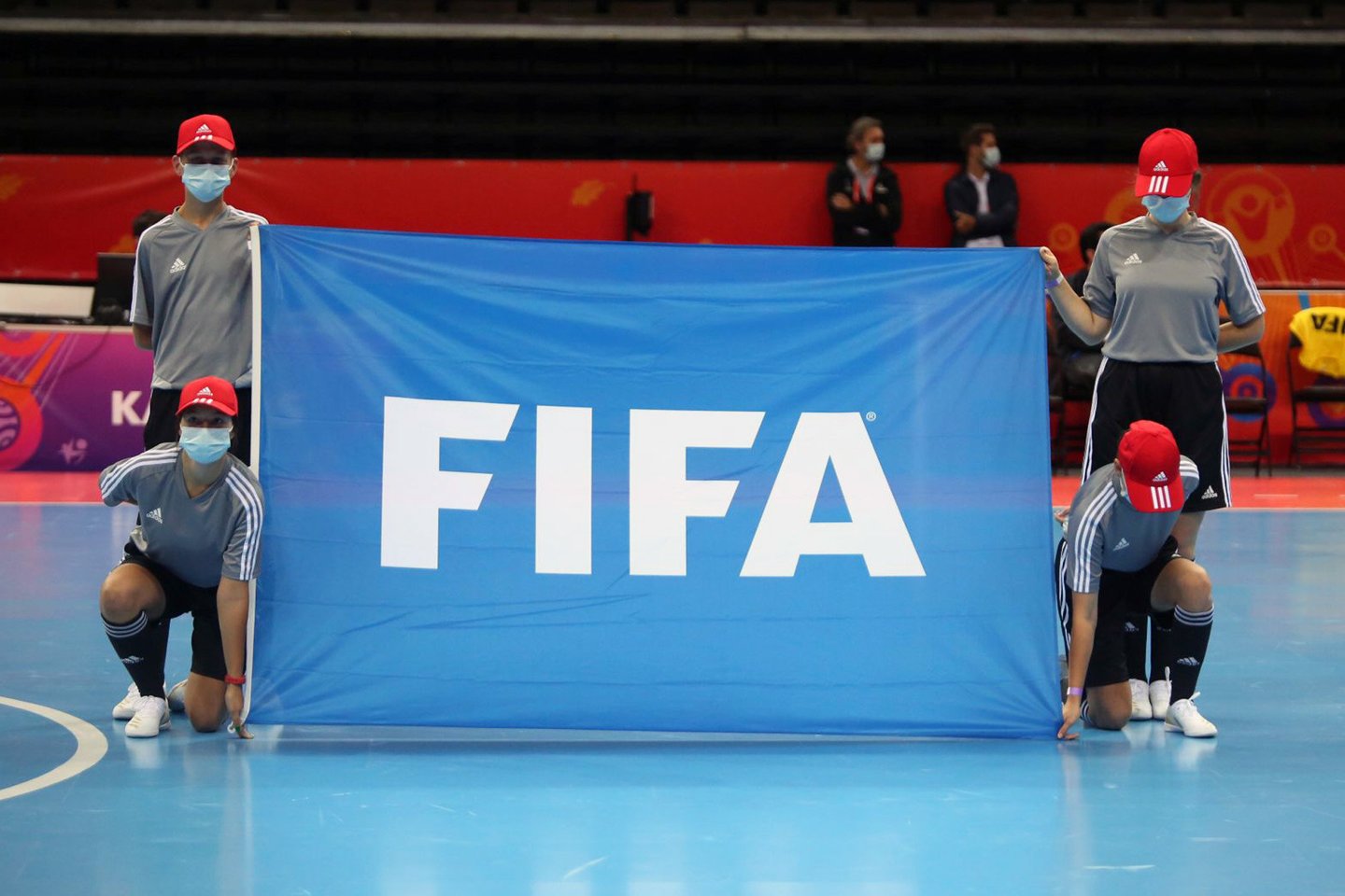  Rusijos salės futbolininkai įveikė Gvatemalos futsal atstovus.<br> M.Patašiaus nuotr.