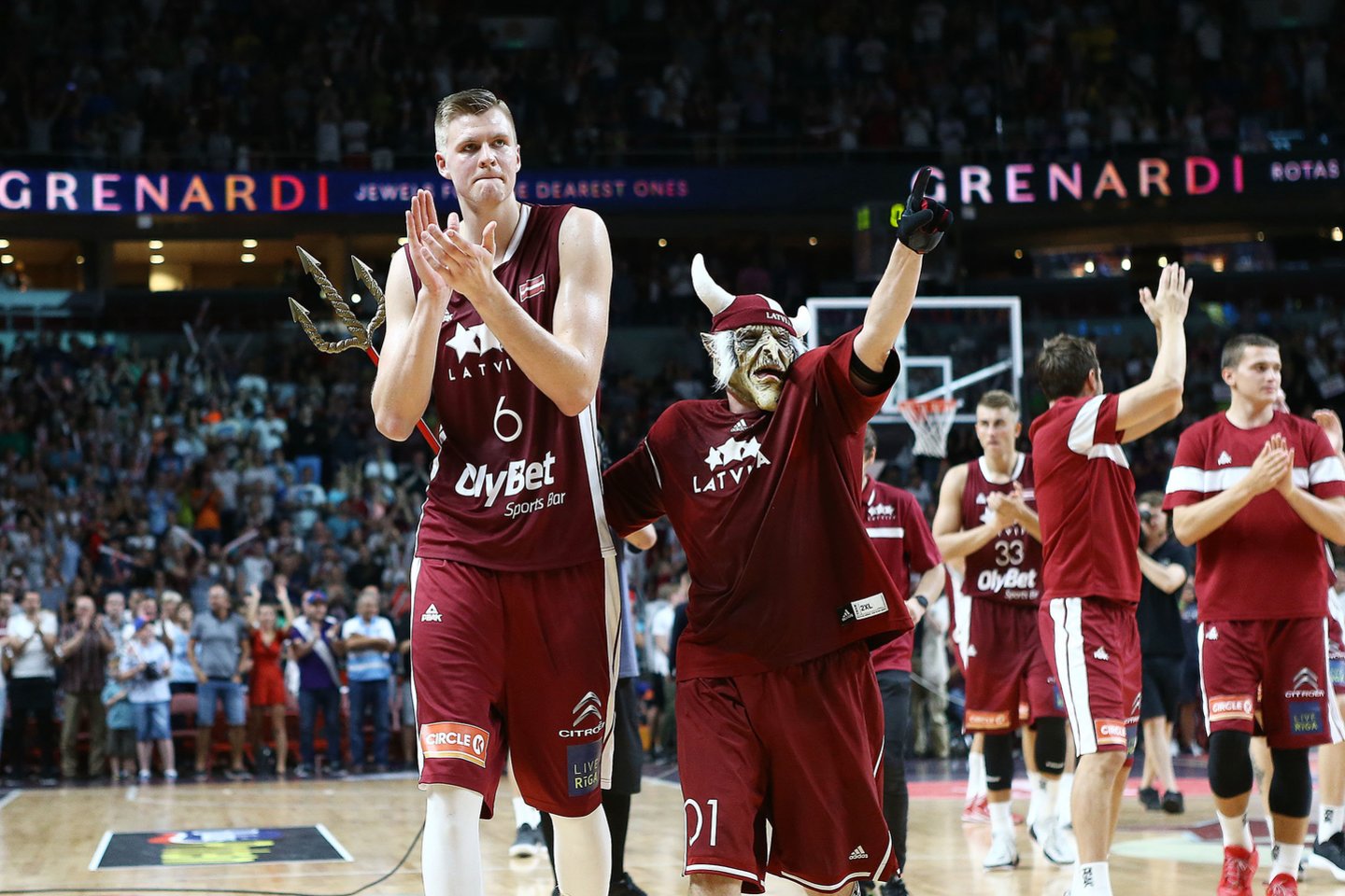 Latvijos krepšinio rinktinė pretenduoja rengti Europos krepšinio čempionatą.<br>G.Šiupario nuotr.