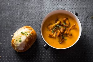 Kvapni moliūgų sriuba ir dar du receptai, kurie vėstantį rudenį namams suteiks jaukumo