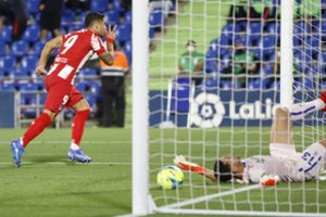 Titulą ginantis Madrido „Atletico“ tapo Ispanijos čempionato lyderiu: gelbėjo L. Suarezas