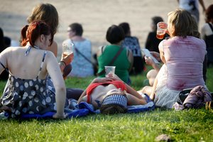 Ministerija: silpno alkoholio pardavimas 18-mečiams būtų našta prekybininkams