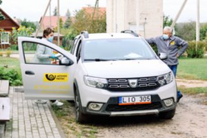 Galimybė senjorams nuo COVID-19 pasiskiepyti namuose atkeliavo ir į Šilalę