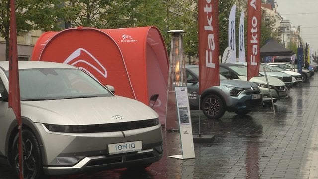 Sostinėje – diena be automobilio: pristatė ir lietuvių kurtą elektromobilį