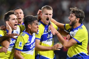 „Juventus“ iškovojo pirmąją sezono pergalę Italijoje