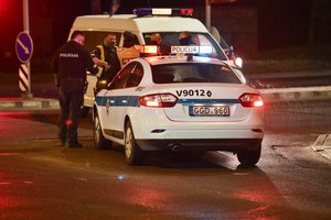 Pabradėje nepažįstamas vyras užpuolė uniformuotą pasienietę