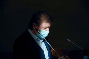 Įvertino R. Karbauskio reiškiamus priekaištus I. Šimonytei: žaidžia nesąžiningai, „į vienus vartus“