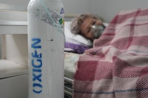 Vos trečdalį gyventojų paskiepijusi šalis susidūrė su kraupia realybe: ligoninės morgas jau pilnas