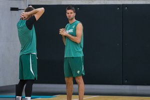 „Žalgirio“ marškinėlius apsivilkęs M. Kalnietis: „Džiaugiuosi sugrįžęs į tikrus namus“