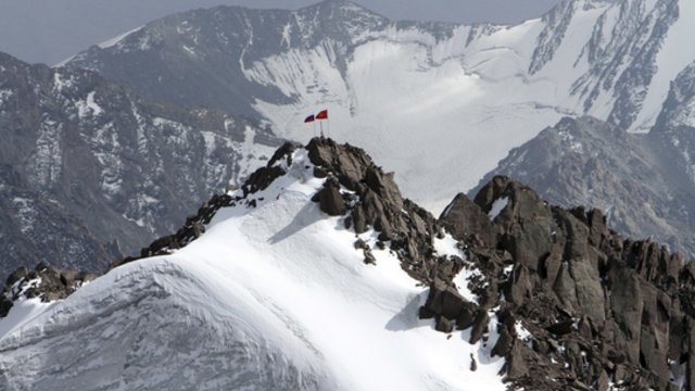 Alpinistų grupės kopimas į Elbrusą baigėsi skaudžia nelaime: žuvo 5 žmonės