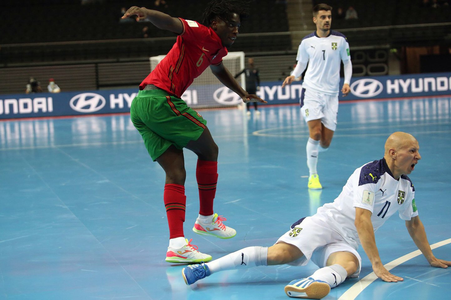  Futsal čempionato aštuntfinalyje – 17-os įvarčių drama iki paskutinės sekundės.<br> M.Patašiaus nuotr.