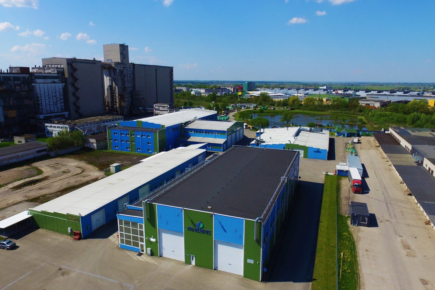 Gamybinė įmonė „Traidenis“ įkurta 1996 m., kuri pirmoji Lietuvoje pradėjo gaminti nuotekų valymo įrenginius ir talpas iš stiklaplasčio.<br>Archyvo nuotr.