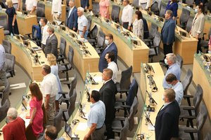 Seime – dar vienas tautos išrinktųjų klumpakojis: sankcijų išvengs ir toliau