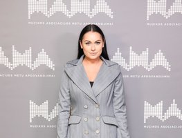 Simona Nainė anksčiau pardavinėjo dulkių siurblius