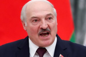 A. Lukašenka migrantų padėtį prie ES sienų vadina humanitarine katastrofa