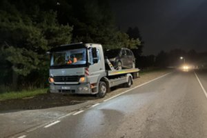 Būna ir taip: neblaivaus vairuotojo paimti atvyko taip pat neblaivus taksi vairuotojas