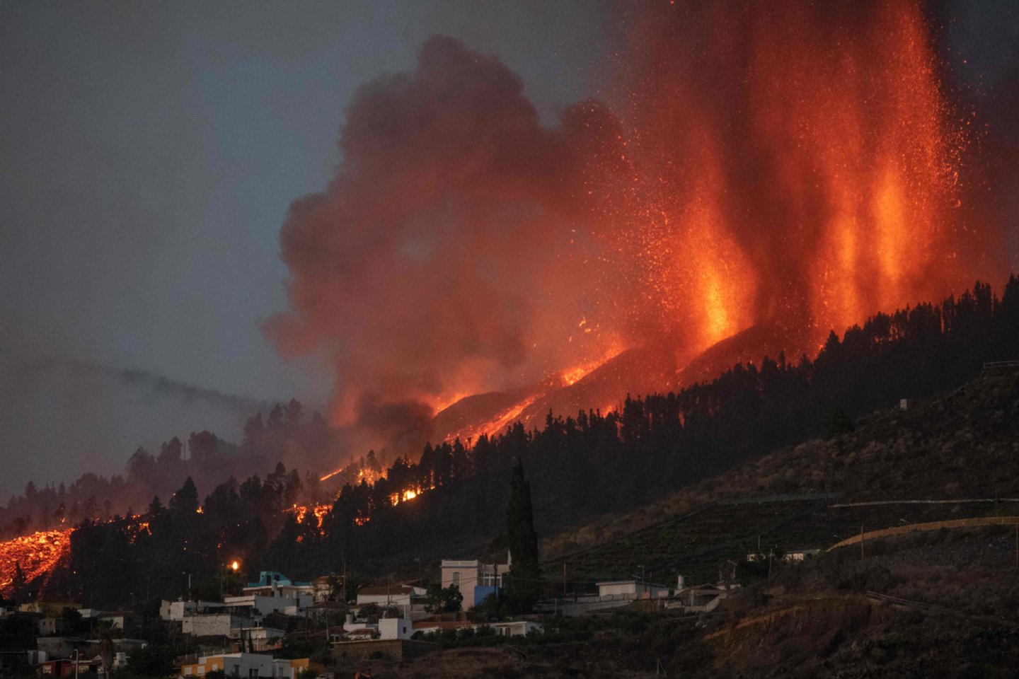 Ugnikalnis La Palmoje. <br>AFP/Scanpix nuotr. 