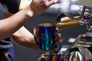 Pasiteisinimų nedirbti randa ir dėl galimybių paso: trūkstant darbuotojų tenka uždaryti restoranus