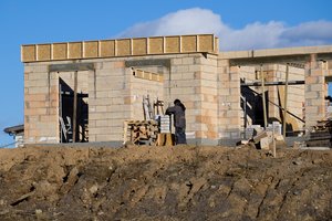 Norintiems dabar statyti namą pataria gerai apgalvoti: apie šias subtilybes susimąsto ne visi